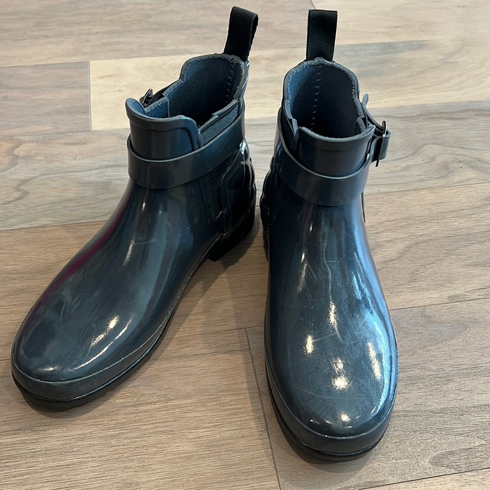 Women's Hunter Original Refined Slim Fit Quilted Gloss Chelsea Boot Sz 6